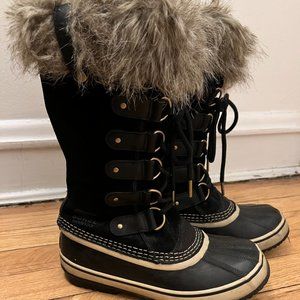SOREL Joan of Arctic Black Suede Snow Boots with Faux Fur Trim - Women's…